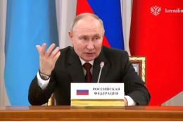 Путин: контрольные органы должны помогать людям не делать ошибок