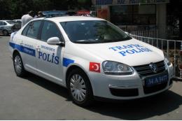 В Стамбуле вооруженный мужчина взял в заложники сотрудников завода