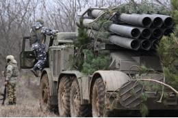 Расчёты РСЗО «Ураган» ликвидировали склад боеприпасов в украинском тылу