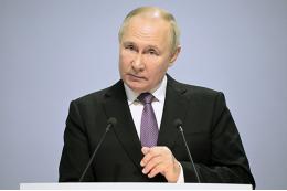 Путин отметил нежелание банков снижения объемов стройки жилья