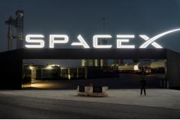 SpaceX Маска создает сеть из сотен спутников-шпионов для разведки США