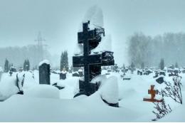 Тела застреленных мужчины и женщины нашли возле кладбища под Оренбургом