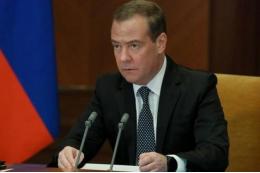 Медведев пожелал Чибису скорейшего выздоровления и возвращения в строй