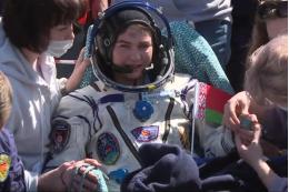 Первая белорусская космонавт стала Героем страны