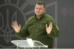 Украинский народ требует показать им «арестованного СБУ» Залужного